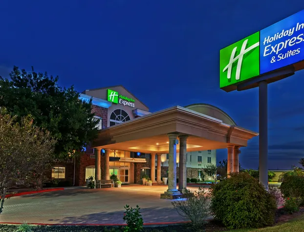 Holiday Inn Express & Suites Eagle Pass by IHG hotel detail image 2