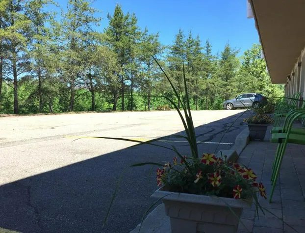 Quality Inn Mont-Laurier hotel detail image 3