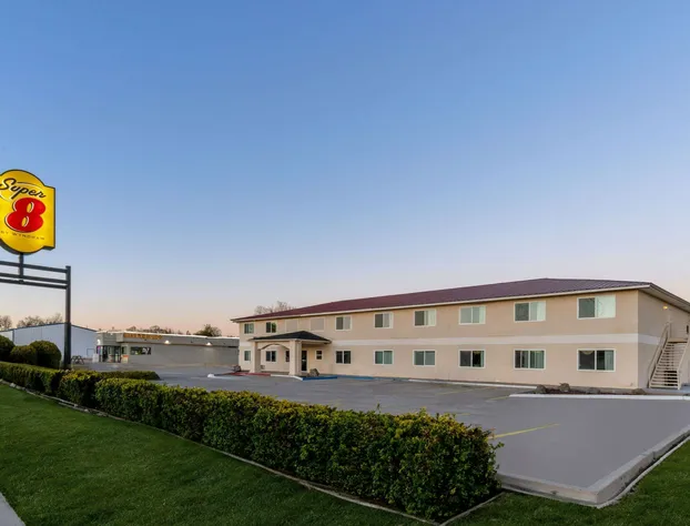 Super 8 by Wyndham Clayton hotel detail image 1