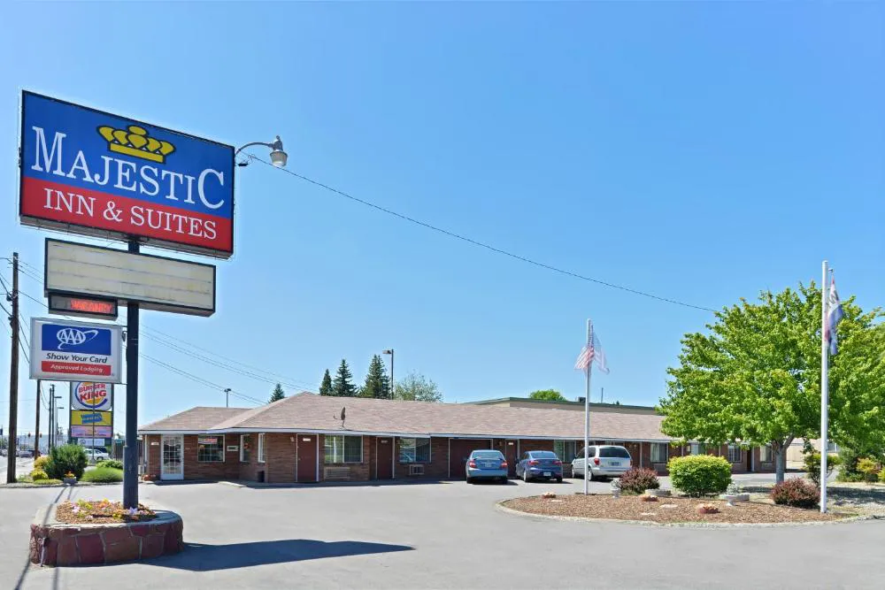 Majestic Inn And Suites hotel hero
