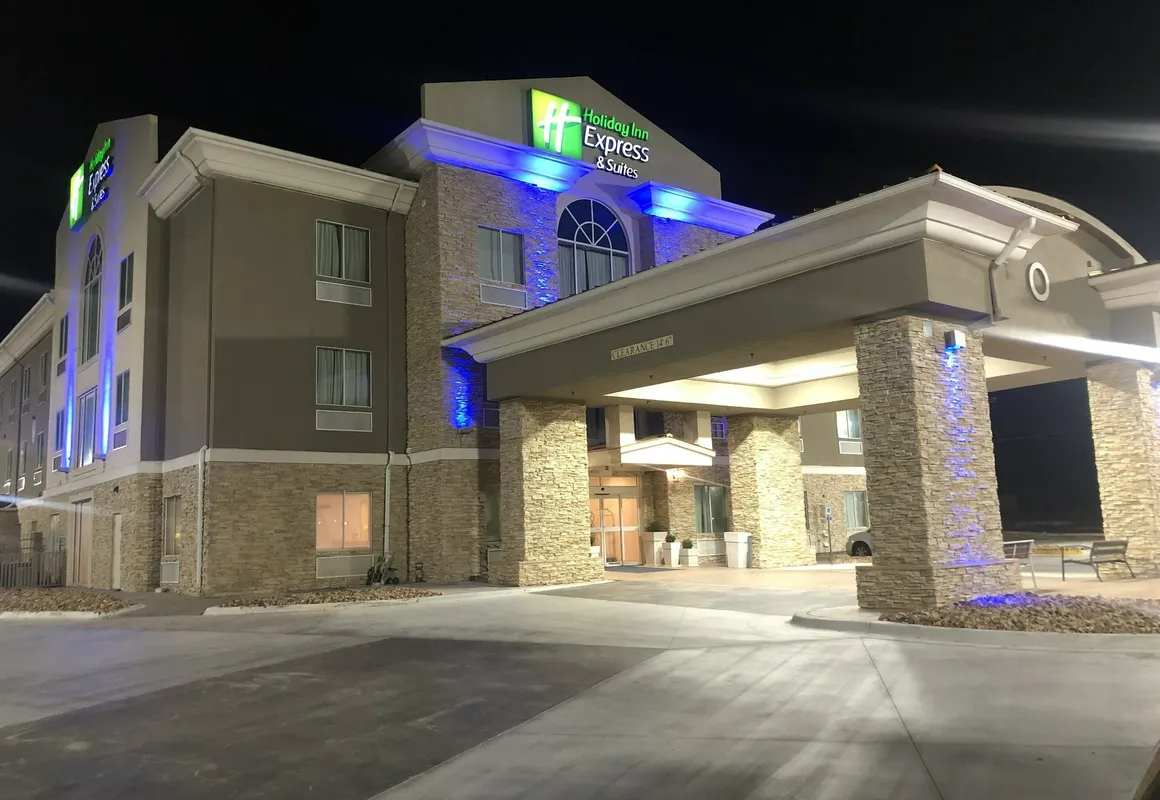Holiday Inn Express & Suites Woodward by IHG hotel hero