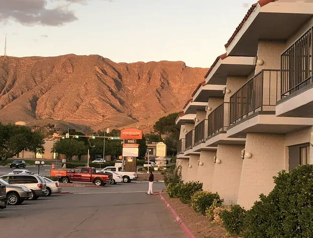 Extend-A-Suites Utep hotel detail image 1