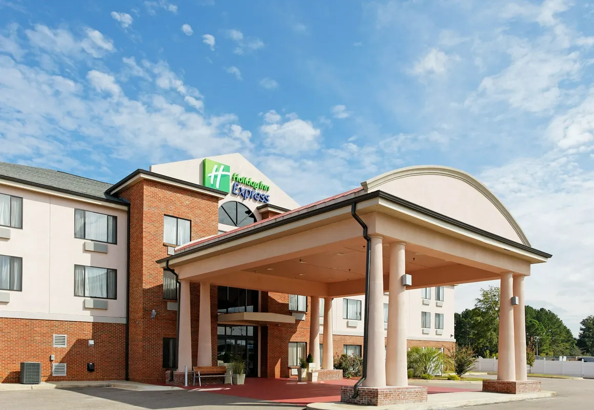 Holiday Inn Express Hotel & Suites Sylacauga by IHG hotel hero