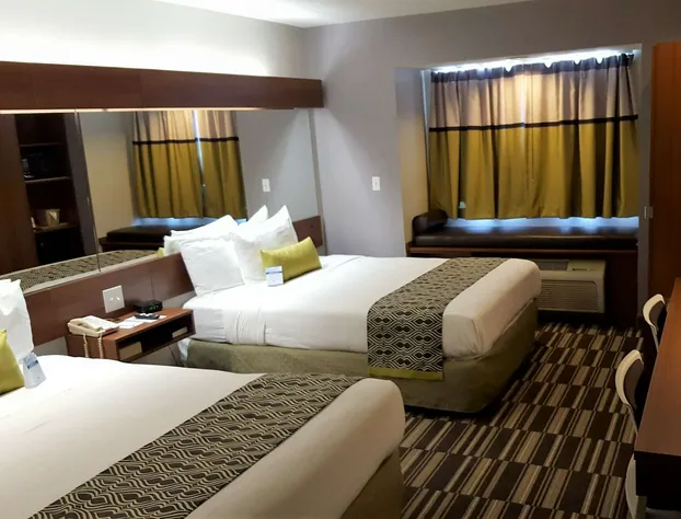 Microtel Inn & Suites by Wyndham Bellevue/Omaha hotel detail image 4