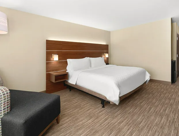 Holiday Inn Express & Suites Willows by IHG hotel detail image 4