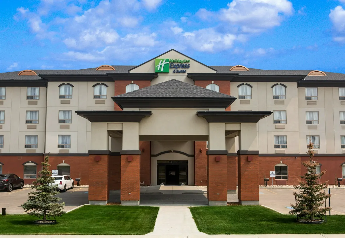 Holiday Inn Express Hotel & Suites WHITECOURT by IHG hotel hero