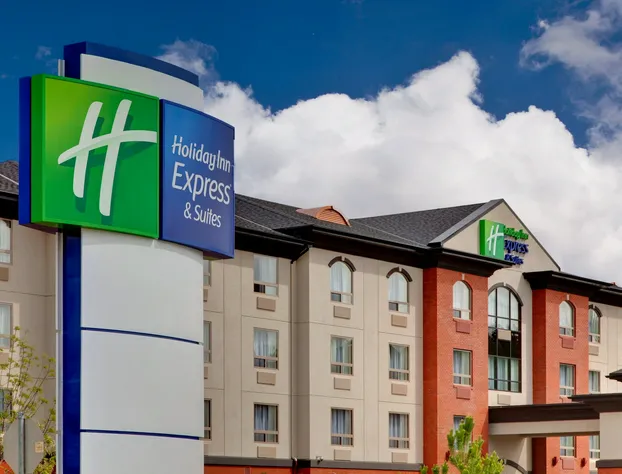 Holiday Inn Express Hotel & Suites WHITECOURT by IHG hotel detail image 2