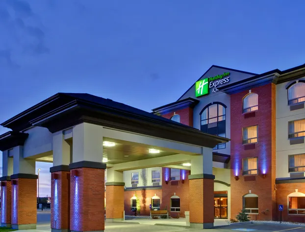 Holiday Inn Express Hotel & Suites WHITECOURT by IHG hotel detail image 4
