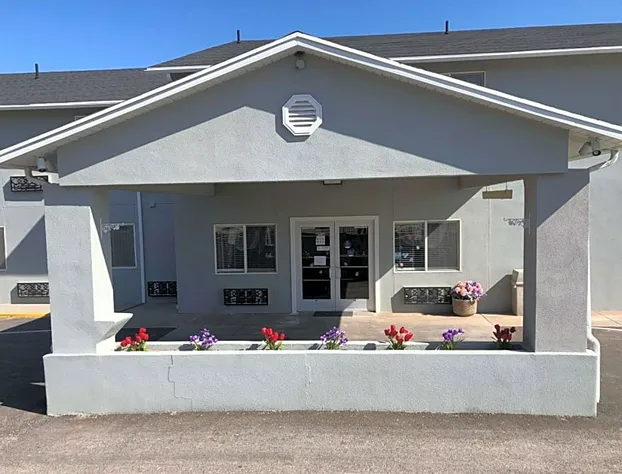 Super 8 by Wyndham Price hotel detail image 2