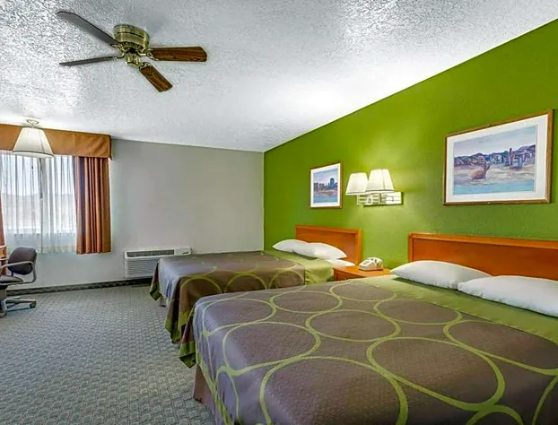 Super 8 by Wyndham Price hotel detail image 2