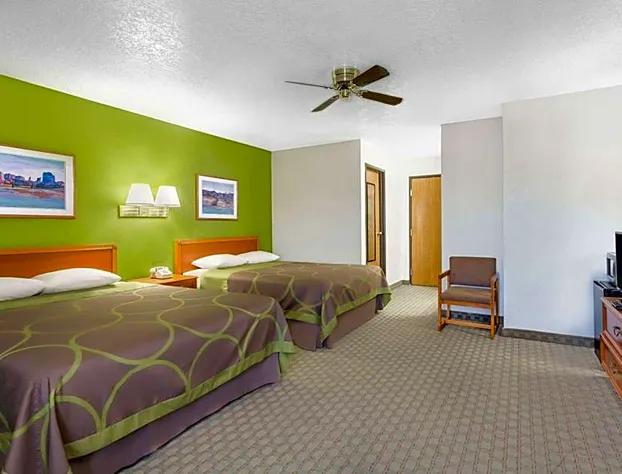 Super 8 by Wyndham Price hotel detail image 3