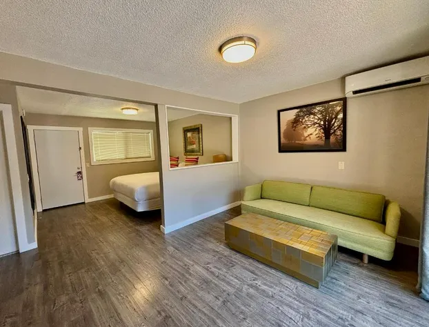 Hidden Valley Inn hotel detail image 4