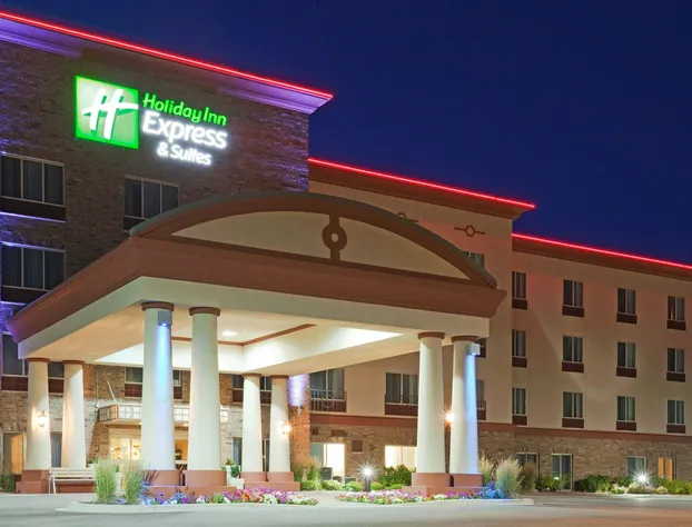 Holiday Inn Express Hotel & Suites Wausau by IHG hotel detail image 1