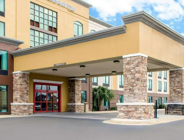 Comfort Inn & Suites Biloxi - D'Iberville hotel detail image 1