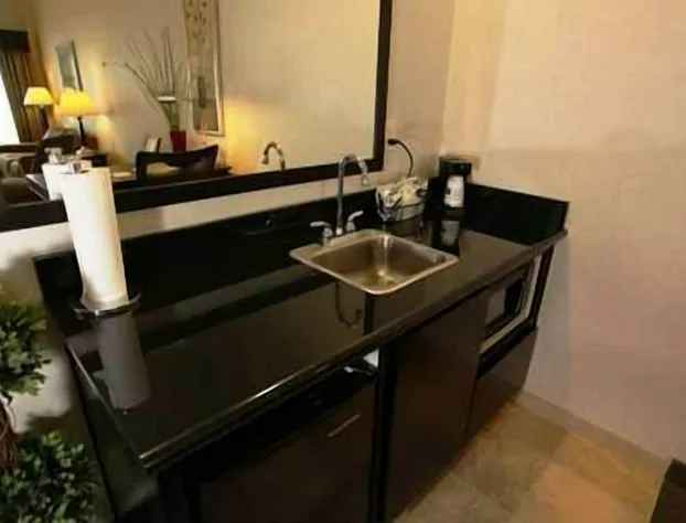 Hampton Inn By Hilton And Suites Roseville hotel detail image 2