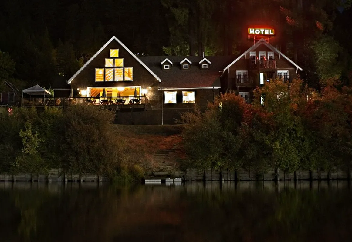 Highland Dell Lodge hotel hero