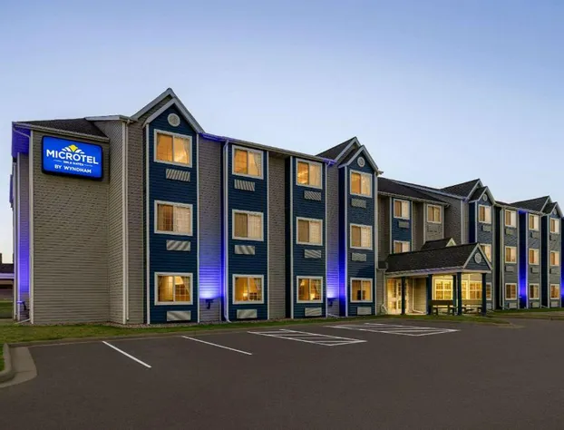 Microtel Inn & Suites by Wyndham New Ulm hotel detail image 1