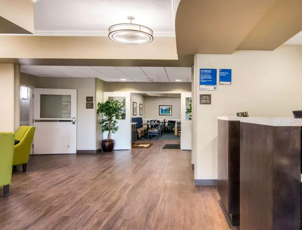 Comfort Inn & Suites Red Deer hotel detail image 4