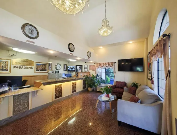 Howard Johnson by Wyndham Pasadena hotel detail image 2