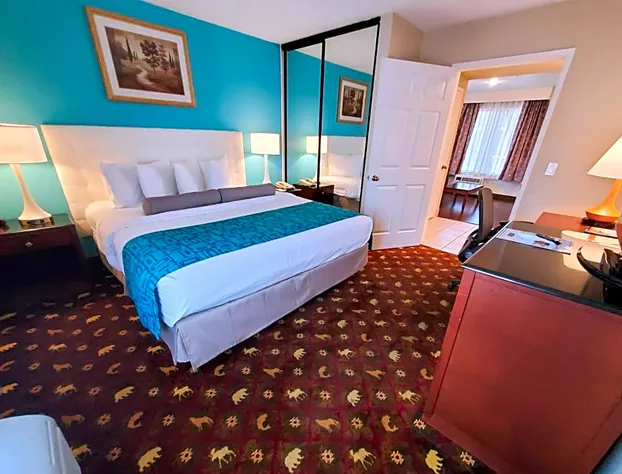 Howard Johnson by Wyndham Pasadena hotel detail image 3