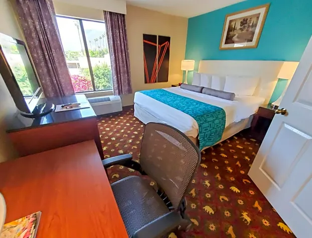 Howard Johnson by Wyndham Pasadena hotel detail image 4