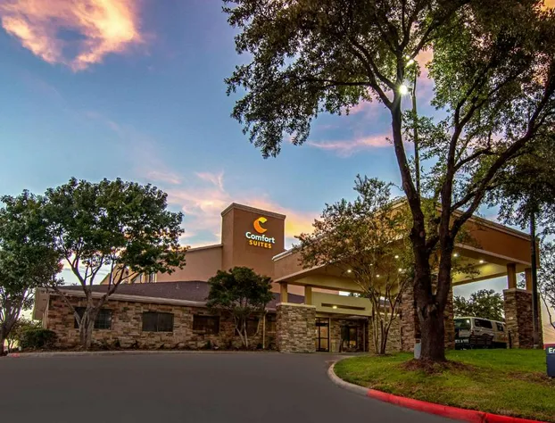 Comfort Suites NW Dallas Near Love Field hotel detail image 3