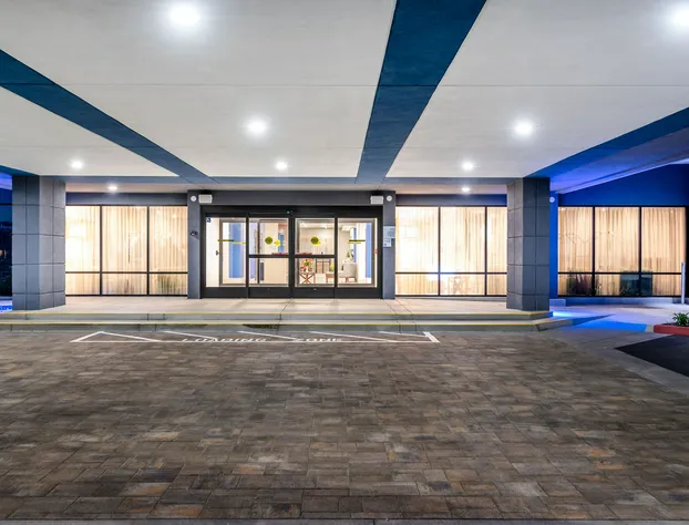 Holiday Inn Express & Suites Santa Ana - Orange County by IHG hotel detail image 4
