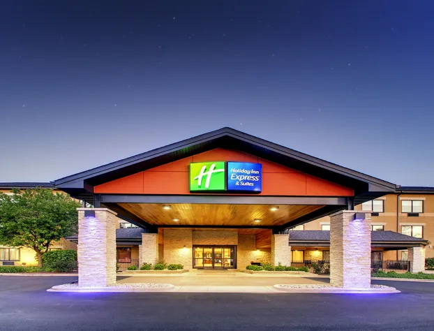 Holiday Inn Express & Suites Aurora - Naperville by IHG hotel detail image 1