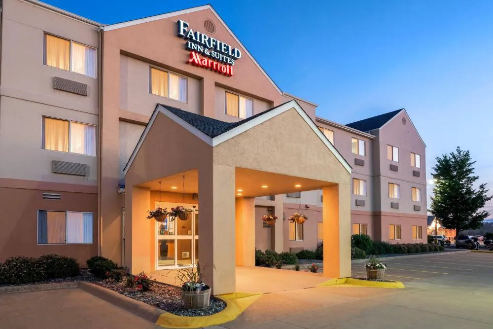Fairfield Inn & Suites Stevens Point hotel hero