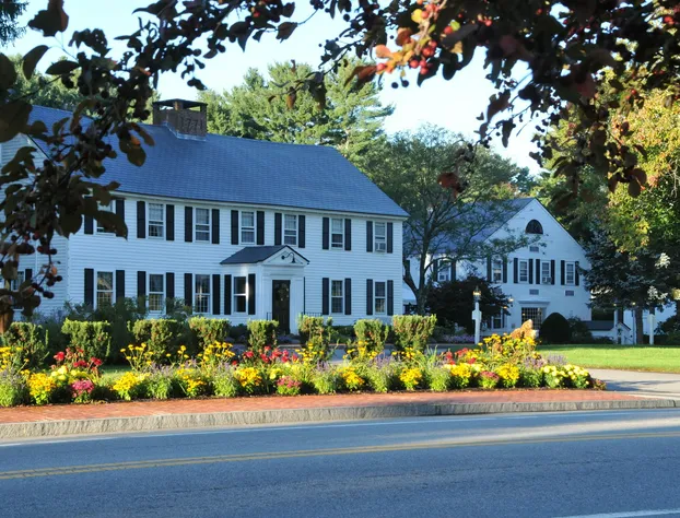 Publick House Historic Inn and Country Motor Lodge hotel detail image 1