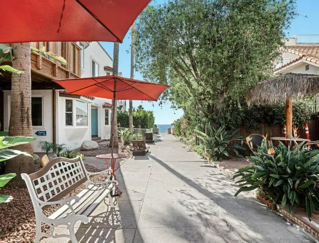 Sea Blue Hotel hotel detail image 1