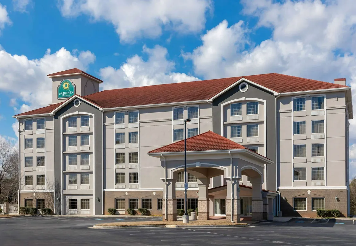 La Quinta Inn & Suites by Wyndham Atlanta Douglasville hotel hero