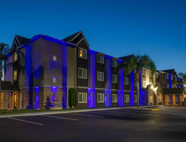 Microtel Inn & Suites by Wyndham Tracy hotel detail image 4