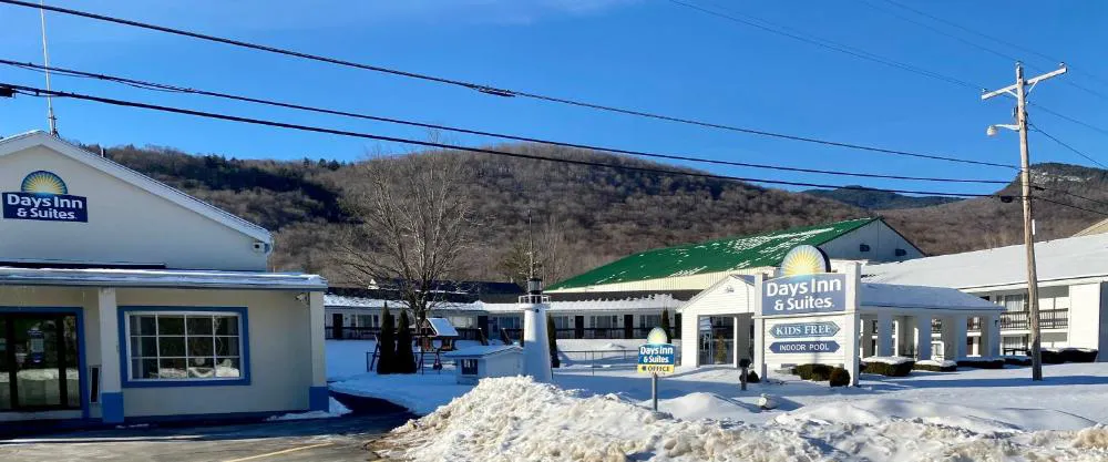 Days Inn by Wyndham Lincoln hotel hero