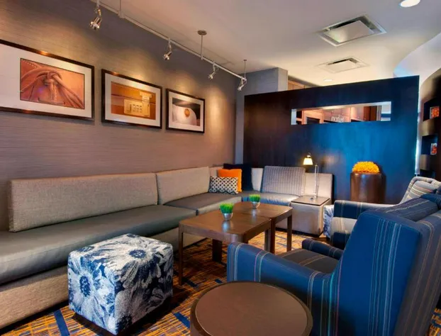 Courtyard by Marriott Madison East hotel detail image 3