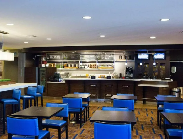 Courtyard by Marriott Madison East hotel detail image 3