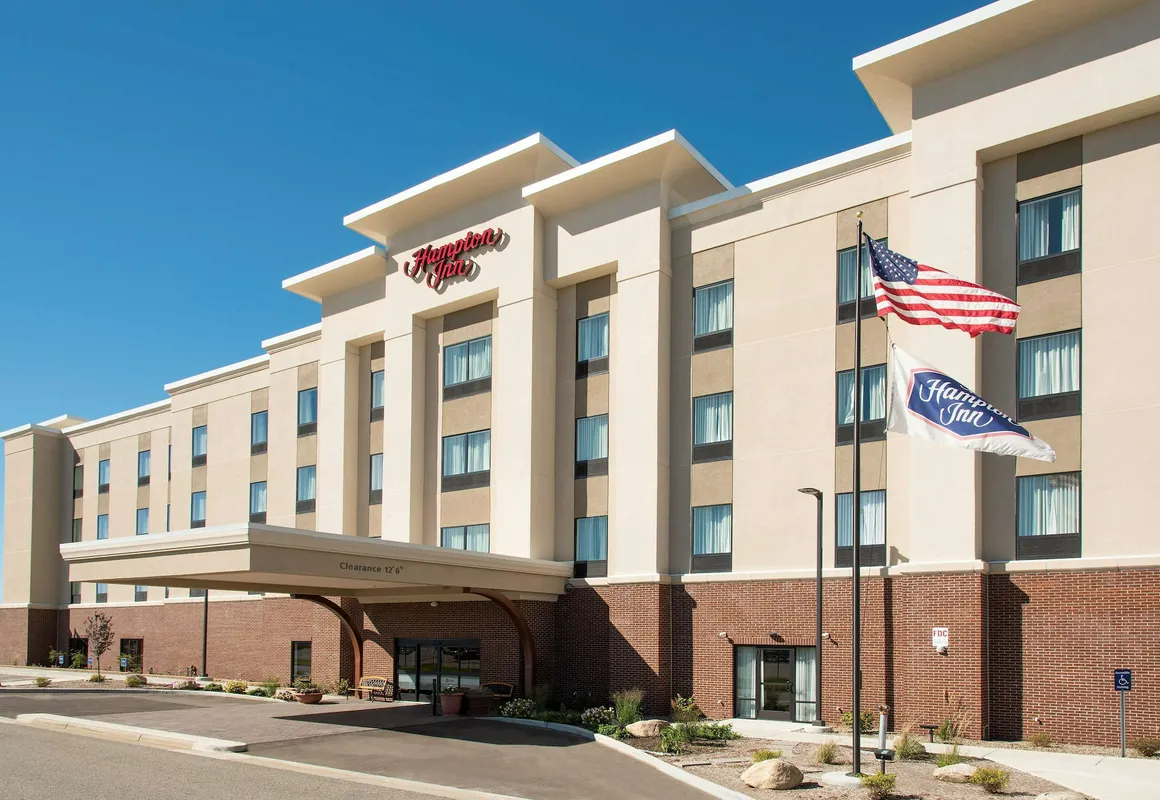 Hampton Inn Kalamazoo hotel hero