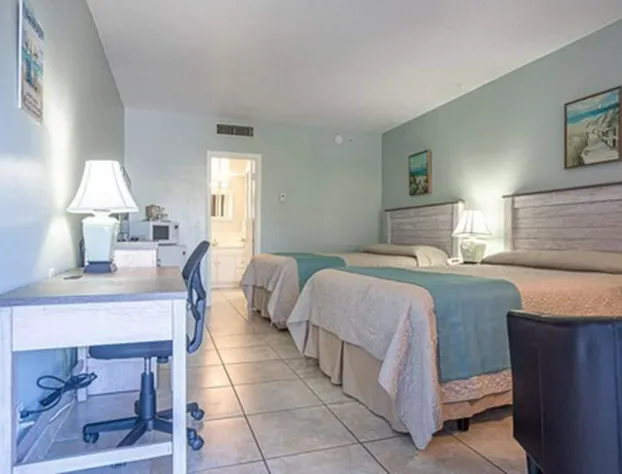 Carriage House Resort Motel hotel detail image 3