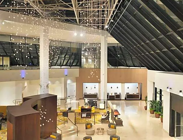 Hilton Stamford Hotel & Executive Meeting Center hotel detail image 1