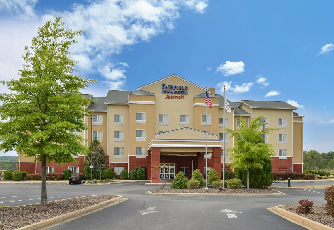 Fairfield Inn & Suites by Marriott Bessemer hotel hero