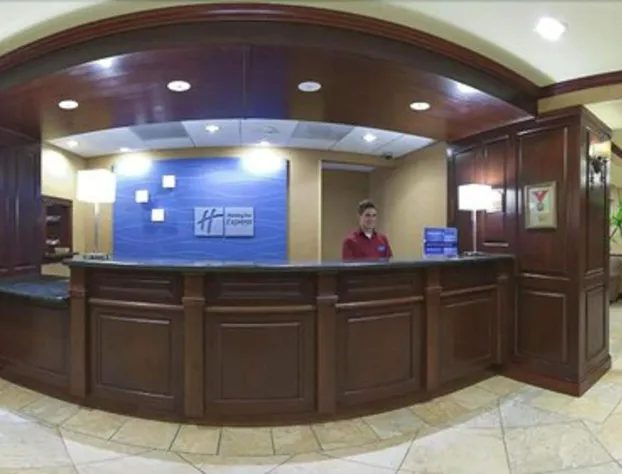 Holiday Inn Express & Suites Bloomington by IHG hotel detail image 2