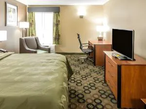 Quality Inn & Suites Columbus West - Hilliard hotel detail image 4