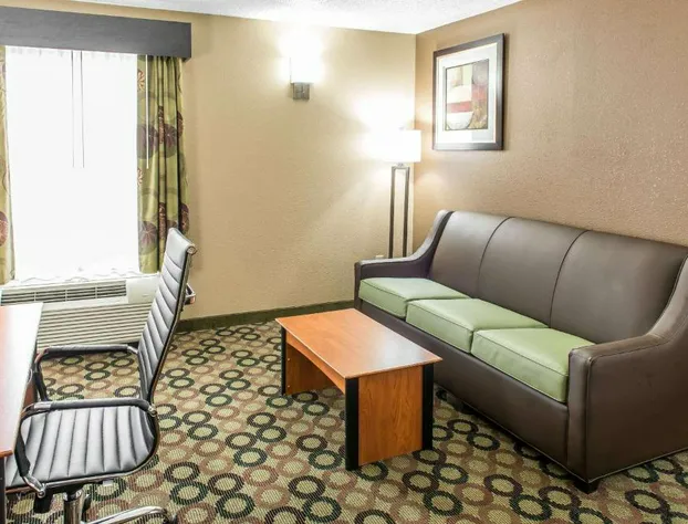 Quality Inn & Suites Columbus West - Hilliard hotel detail image 2