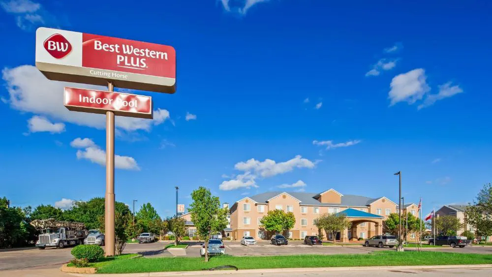 Best Western Plus Cutting Horse Inn & Suites hotel hero