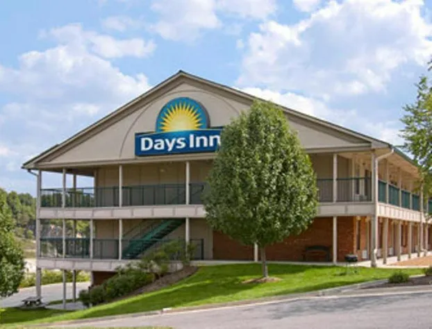 Days Inn by Wyndham Wytheville hotel detail image 1