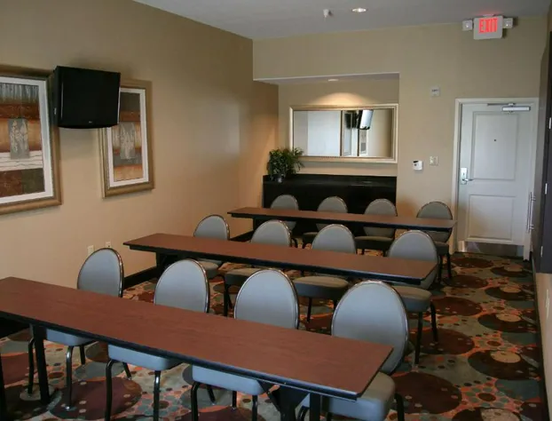 Hampton Inn La Grange hotel detail image 4