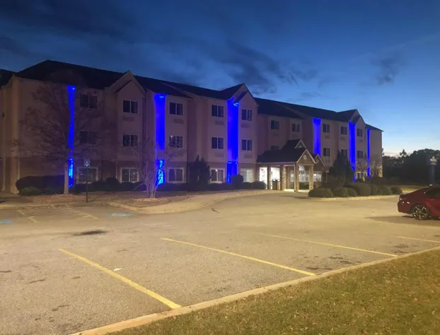 Microtel by Wyndham Perry National Fairground Area I-75 hotel detail image 3