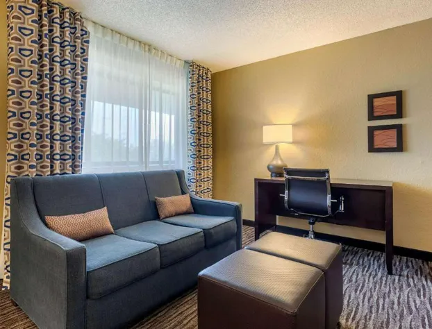 Suburban Studios Arlington Heights – Elk Grove hotel detail image 2