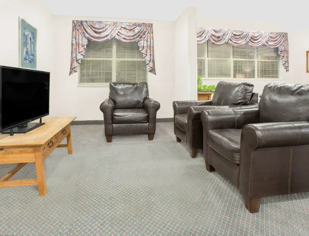 Microtel Inn by Wyndham Broken Bow hotel detail image 2