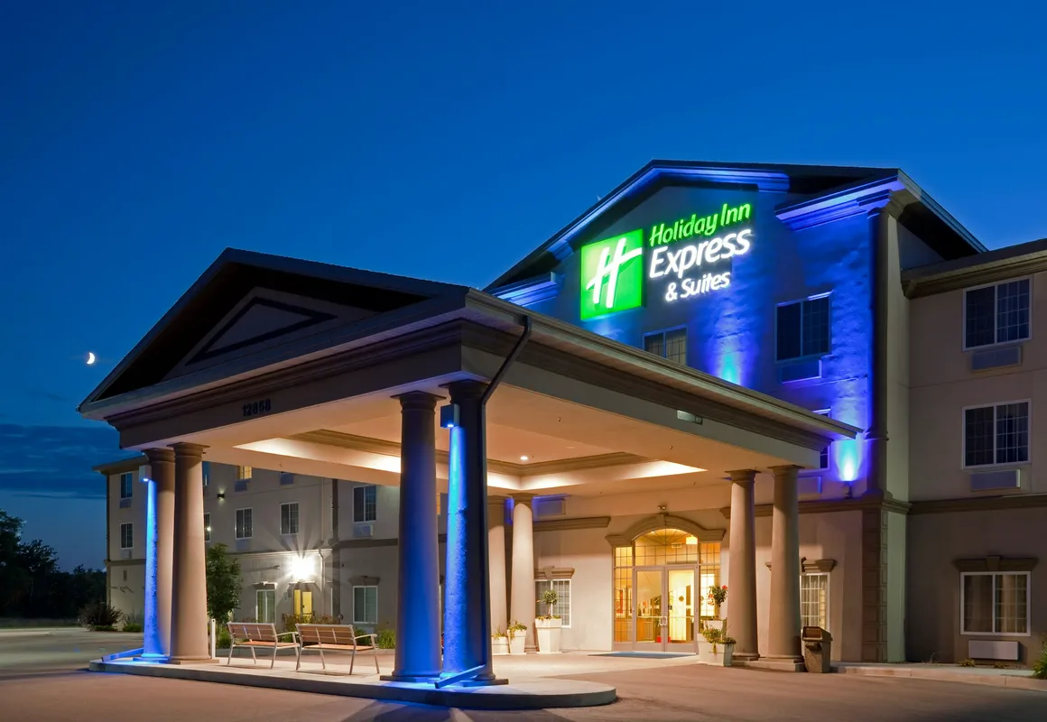 Holiday Inn Express & Suites Eau Claire North by IHG hotel hero